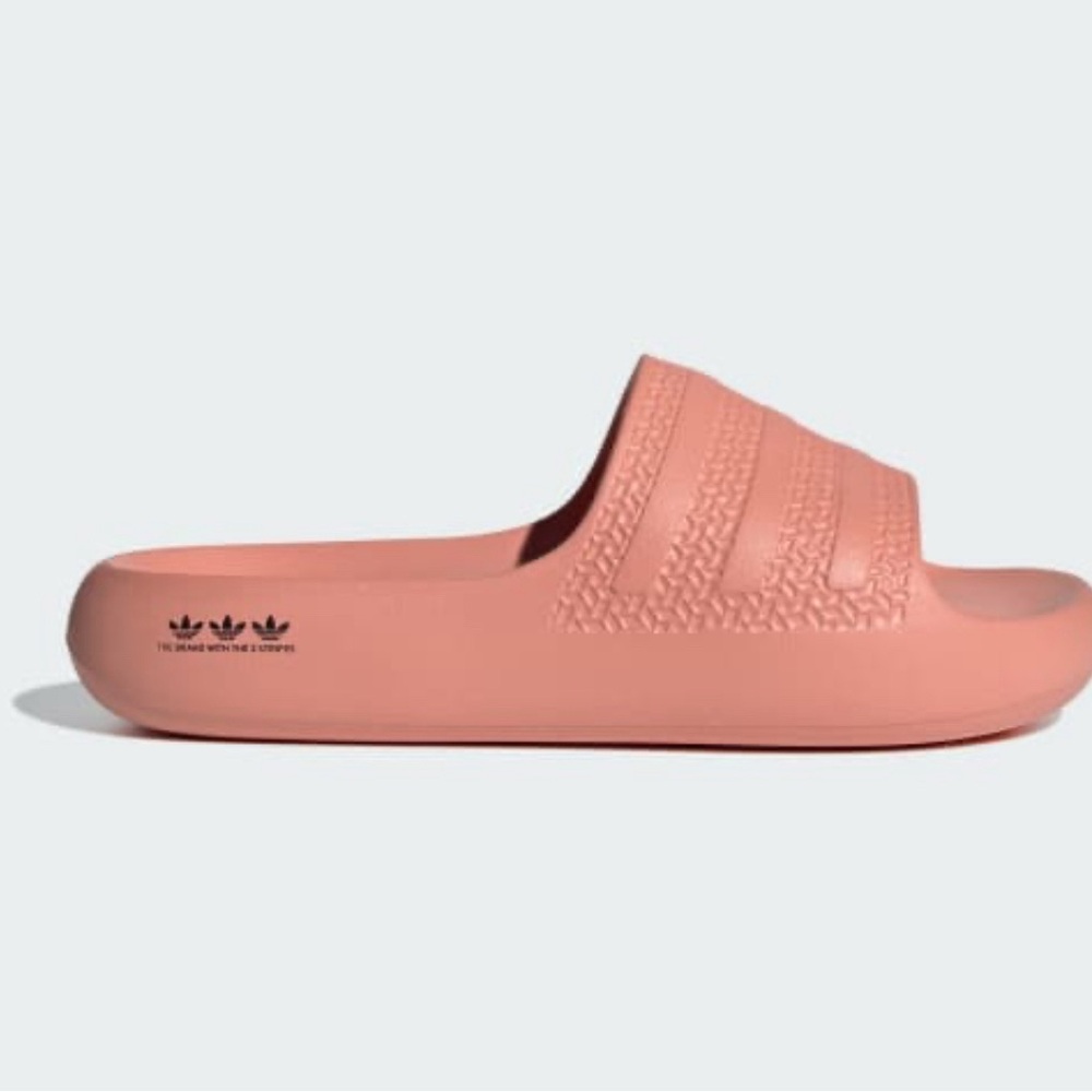 Adilette Ayoon slides